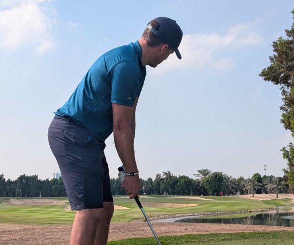 Chris Hanson wearing his AV Edge wristband golfers bracelet to increase club head speed