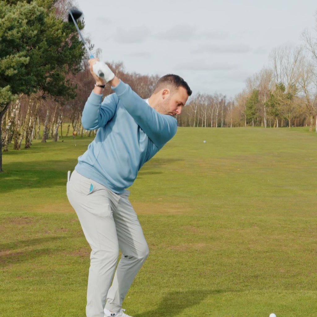 Chris Hanson golf pro wearing his AV Edge wristband golfers bracelet to increase club head speed and improve his sleep and health and well-being